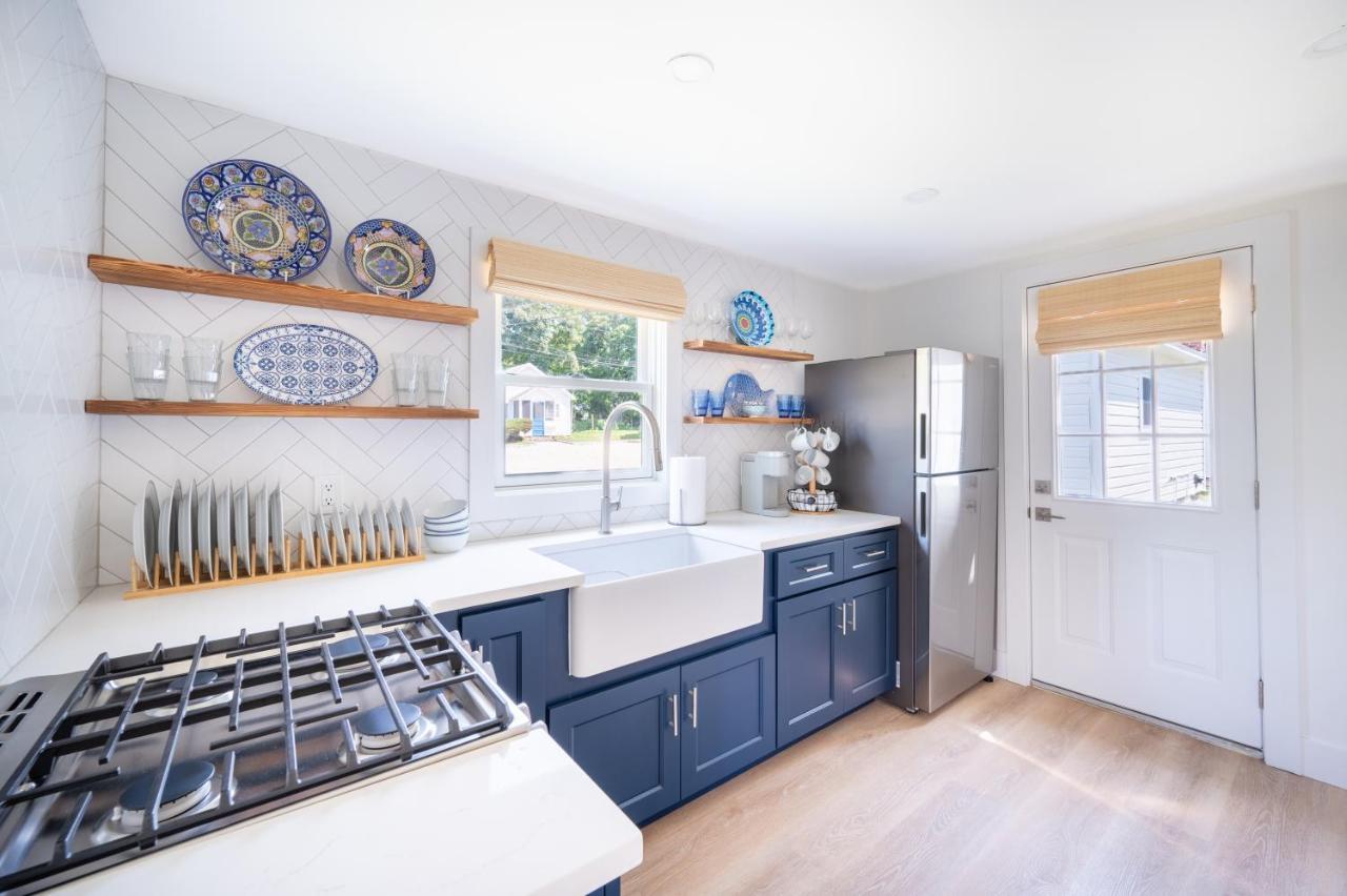 Marina Bay Cottages Waterford Екстериор снимка