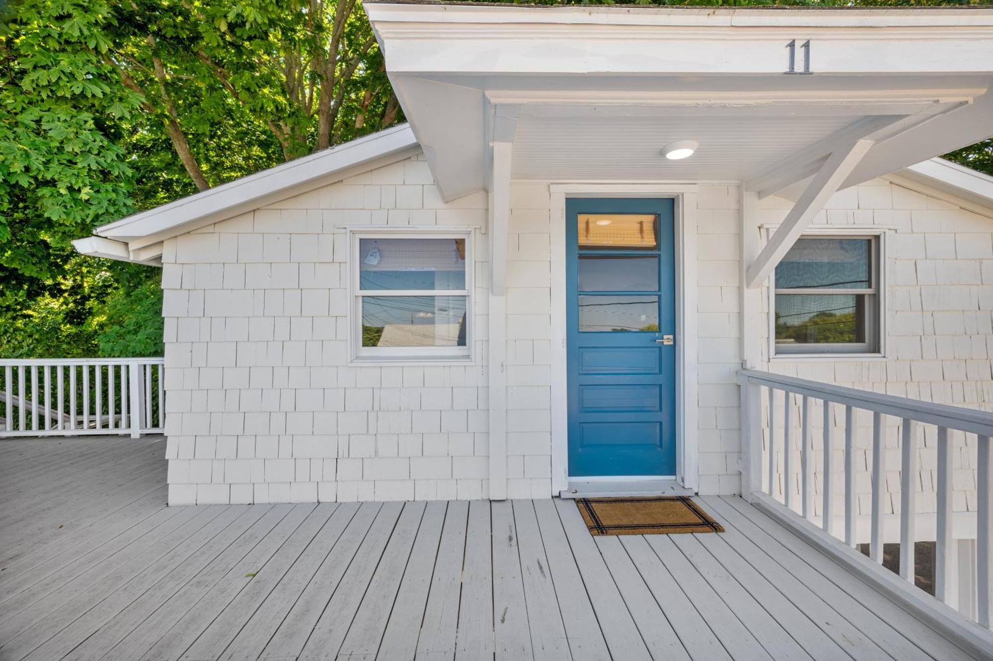 Marina Bay Cottages Waterford Екстериор снимка
