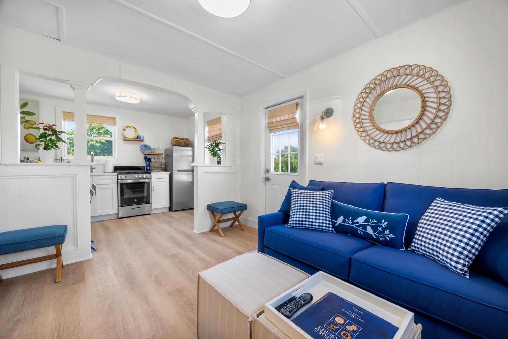 Marina Bay Cottages Waterford Екстериор снимка